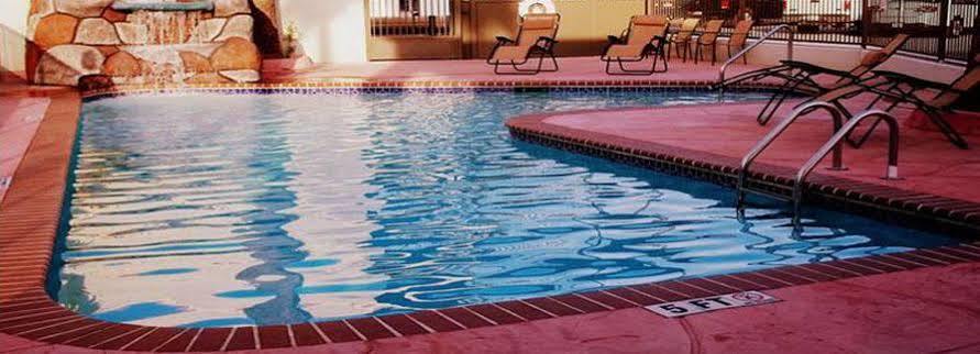 Whispering Palms Inn Del Rio Εξωτερικό φωτογραφία